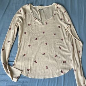 Old Navy long sleeve T-Shirt